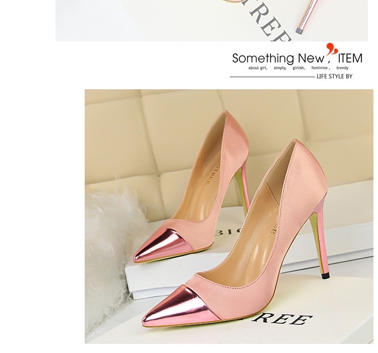 Giày Cao Gót Nữ Hở Bên Họa Tiết Da Rắn Chiều Cao Đế Khoảng 10cm Màu Đen, Đỏ, Kem, Xanh Lá chi tiết 34