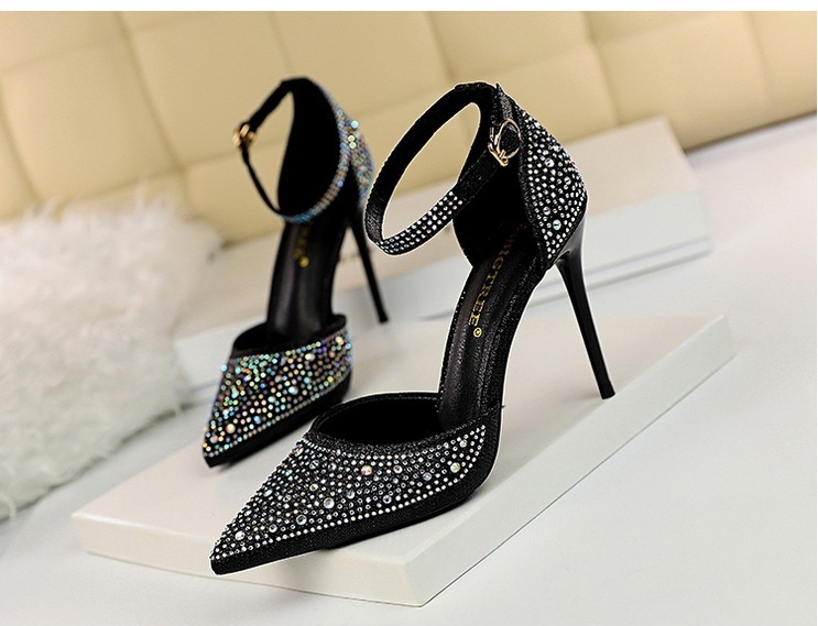 Giày Cao Gót Nữ Mũi Nhọn Hở Lưng Quai Ngang Đính Đá Lấp Lánh Chiều Cao Đế Khoảng 8cm Màu Trắng, Đen, Vàng, Hồng... chi tiết 8