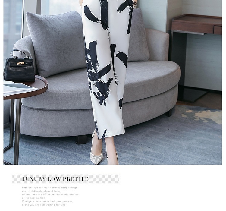 Jumpsuit Nữ Tay Lỡ Cổ chữ V Khoét Eo Thiết Kế Hàn Quốc Ống Rộng Họa Tiết Trắng Đen chi tiết 10