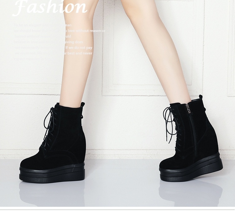 Boot Nữ Cổ Ngắn Da Mờ Buộc Dây Chiều Cao Đế Khoảng 6cm Màu Đen chi tiết 2