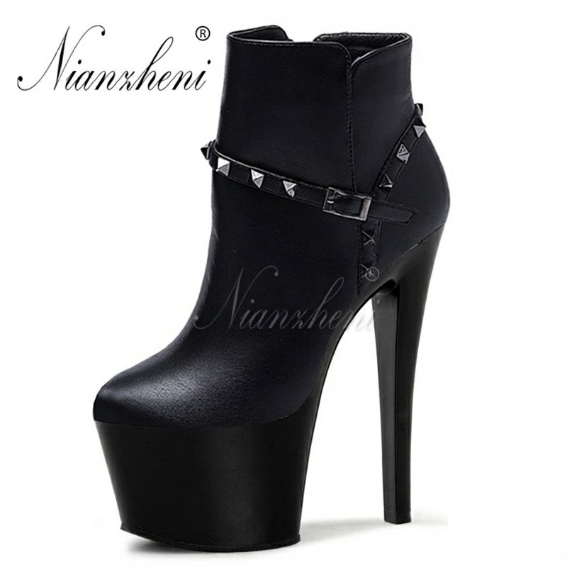 Boot Cổ Ngắn Nữ Da Bóng Chiều Cao Đế 15cm, Gót Nhọn 13cm Màu Đen