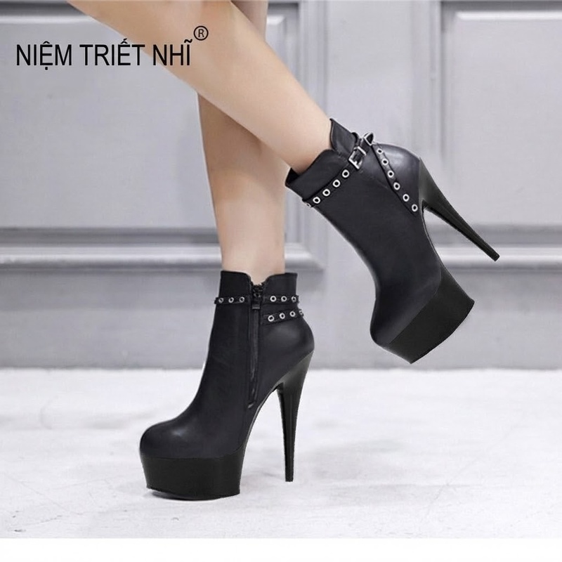 Boot Cổ Ngắn Nữ Da Bóng Chiều Cao Đế 15cm, Gót Nhọn 13cm Màu Đen chi tiết 5