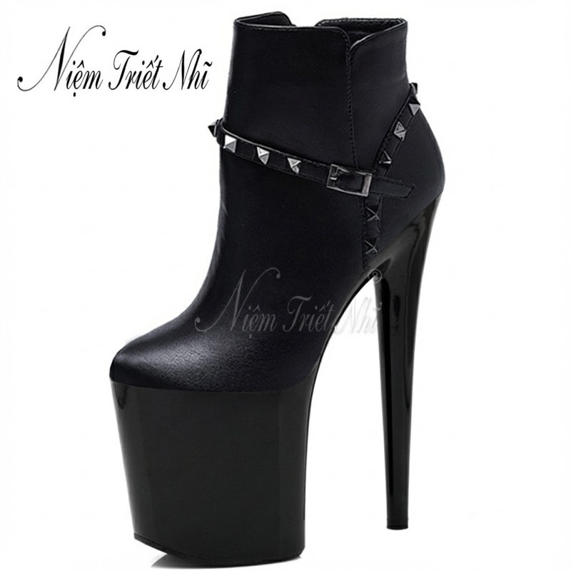 Boot Cổ Ngắn Nữ Da Bóng Chiều Cao Đế 15cm, Gót Nhọn 13cm Màu Đen