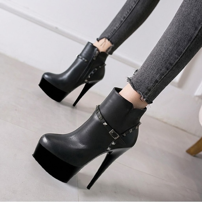 Boot Cổ Ngắn Nữ Da Bóng Chiều Cao Đế 15cm, Gót Nhọn 13cm Màu Đen chi tiết 4