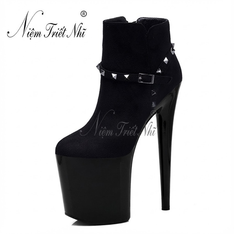 Boot Cổ Ngắn Nữ Da Bóng Chiều Cao Đế 15cm, Gót Nhọn 13cm Màu Đen