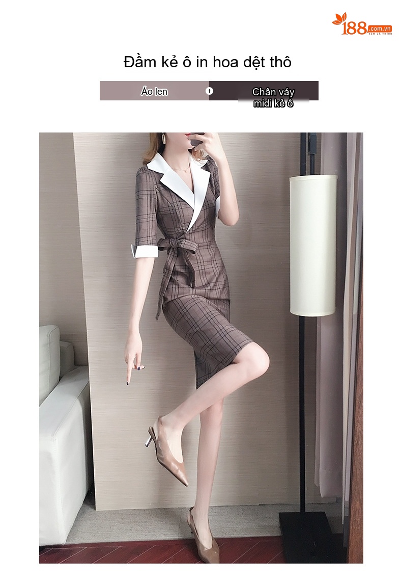 Váy Đầm Công Sở Nữ Họa Tiết Kẻ Caro Cổ chữ Vest Tay Lỡ Dáng Ôm Thanh Lịch Màu Nâu chi tiết 2