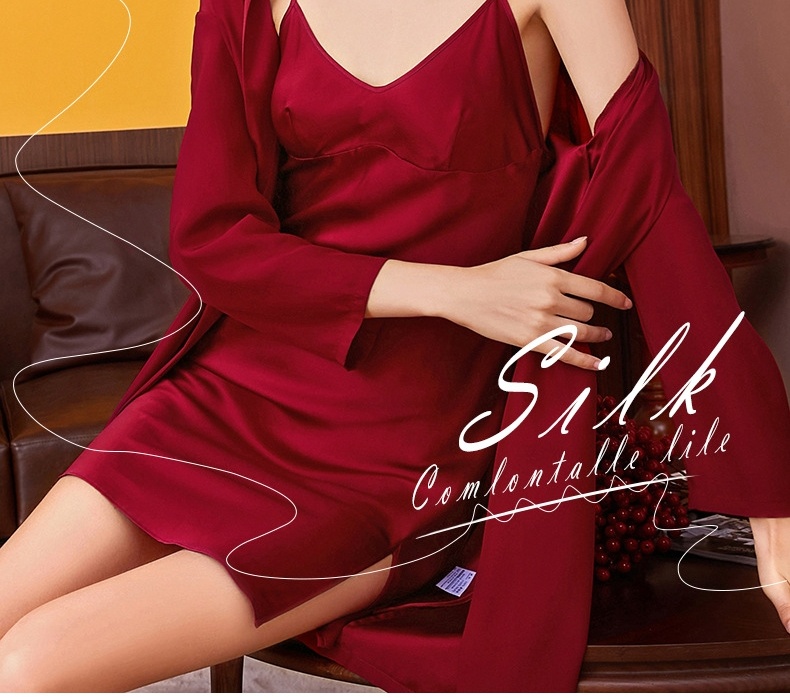 Bộ Đồ Ngủ Lụa Tơ Tằm Hai Dây Nữ Gồm Áo Choàng Và Váy Ngủ Dáng Rộng Gợi Cảm Màu Đỏ, Tím, Xanh, Be chi tiết 2
