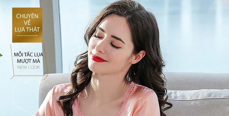 Bộ Đồ Ngủ Lụa Nữ Tay Dài Mỏng Mát Thiết Kế Tối Giản Màu Hồng chi tiết 1