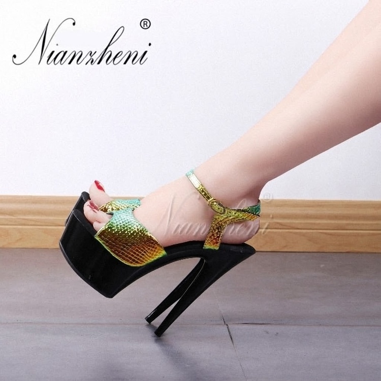 Giày Sandal Cao Gót Nữ Hở Ngón Quai Họa Tiết Gót Cao 15cm Màu Vàng Gold chi tiết 18