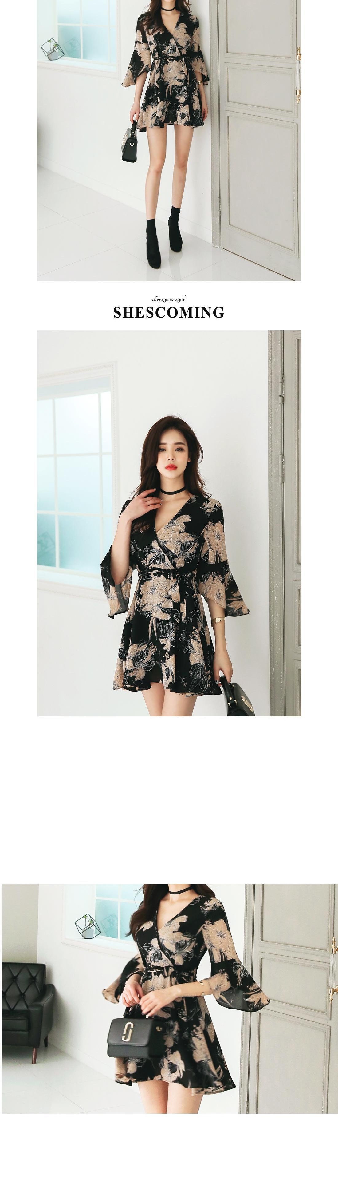 Váy Ngắn Tay Loa In Họa Tiết Hoa Cổ Điển Phong Cách Hàn Quốc Màu Đen, Be chi tiết 3