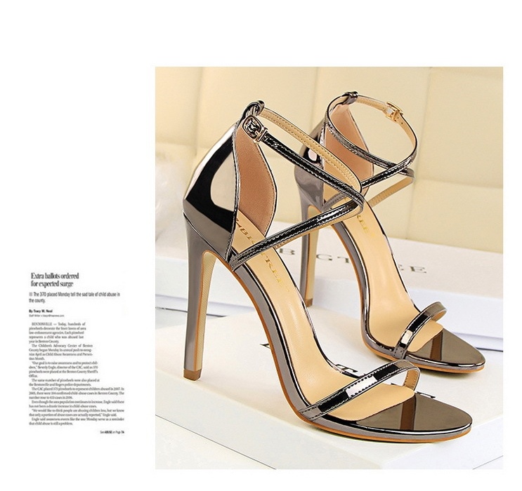 Giày Sandal Cao Gót Nữ Quai Chéo Da Bóng Gót Cao 10cm - 12cm Màu Đen, Vàng Đồng, Bạc, Xám... chi tiết 4