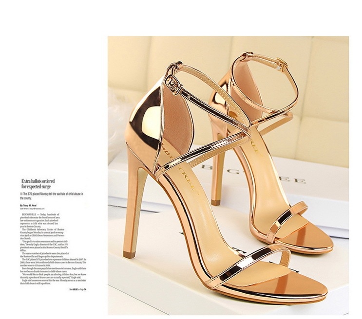 Giày Sandal Cao Gót Nữ Quai Chéo Da Bóng Gót Cao 10cm - 12cm Màu Đen, Vàng Đồng, Bạc, Xám... chi tiết 8