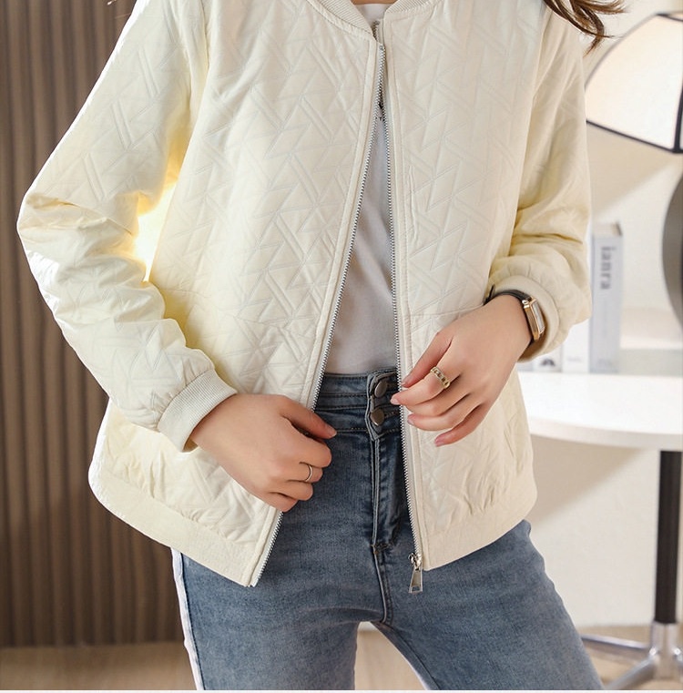 Áo Khoác Bomber Nữ Dáng Ngắn Phong Cách Retro Màu Kem, Xanh Olive chi tiết 7