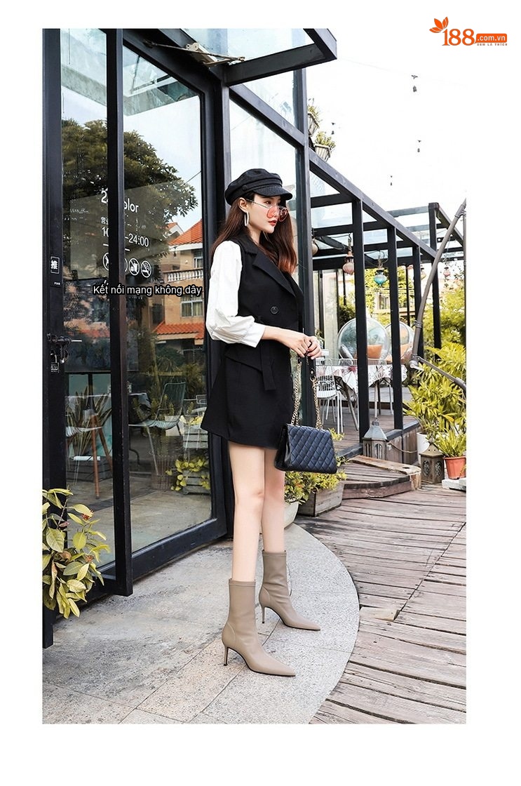 Boot Nữ Cổ Lửng Da Bóng Gót Nhọn Chiều Cao Đế Khoảng 7cm Màu Đen, Nâu, Kem chi tiết 2