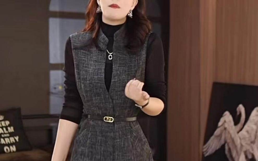 Váy Yếm Nữ Dáng Dài Xòe Thu Đông Kèm Áo Khoác Cardigan Màu Xám chi tiết 5