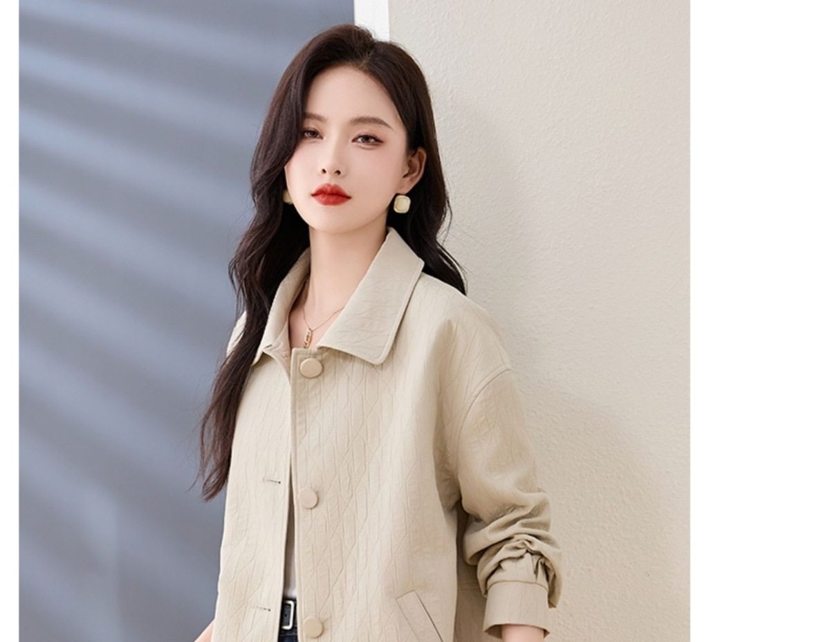 Áo Khoác Nữ Cổ Bẻ Kiểu Hàn Quốc Dáng Ngắn Rộng Tay Dài Màu Be chi tiết 20
