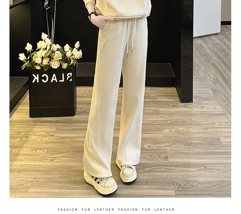 Bộ đồ thể thao nữ áo hoodie dáng rộng quần ống rộng lót lông chi tiết 12