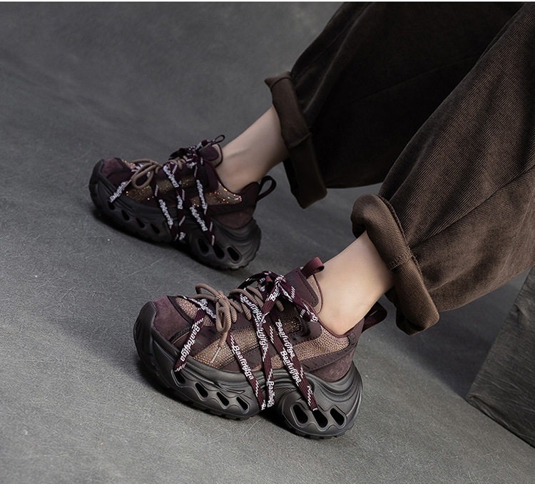 Giày Sneaker Nữ Đế Xuồng Dây Buộc Phong Cách Retro Chiều Cao Đế Khoảng 5cm Màu Đen, Xám, Nâu chi tiết 16