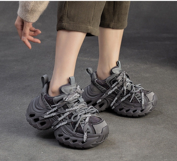 Giày Sneaker Nữ Đế Xuồng Dây Buộc Phong Cách Retro Chiều Cao Đế Khoảng 5cm Màu Đen, Xám, Nâu chi tiết 8