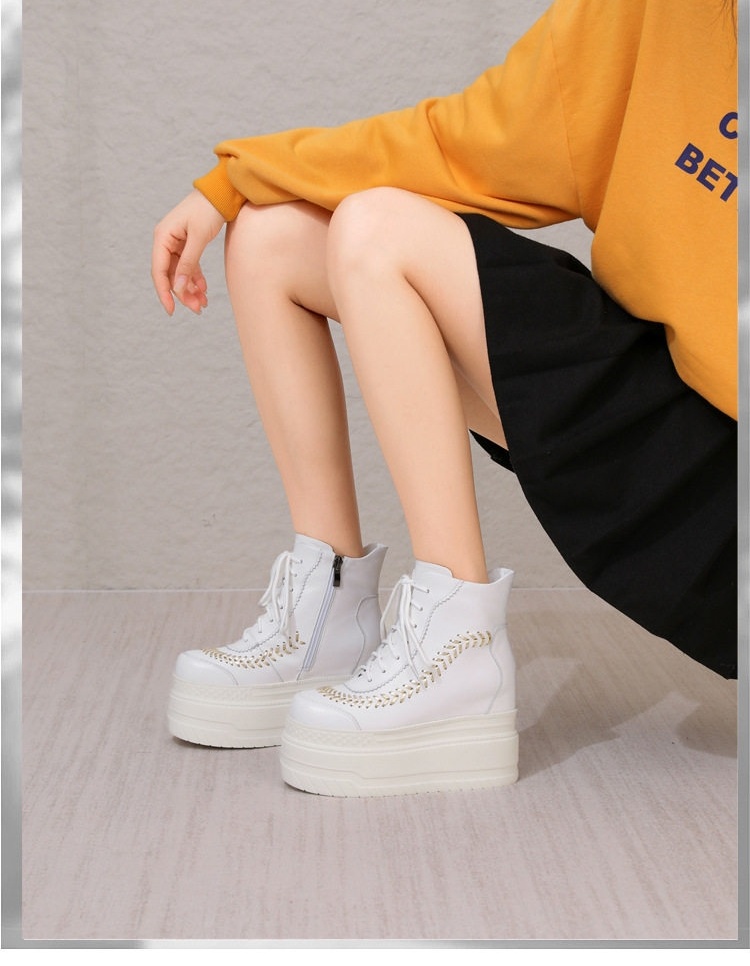 Boot Nữ Cổ Ngắn Đế Xuồng Platform Chiều Cao Đế Khoảng 10cm Da Bóng Màu Đen, Vàng, Trắng chi tiết 15