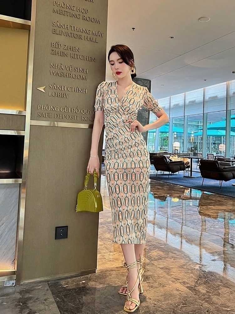 Váy Ôm Body Nữ Họa Tiết Hoa Văn Kiểu Pháp Thanh Lịch
