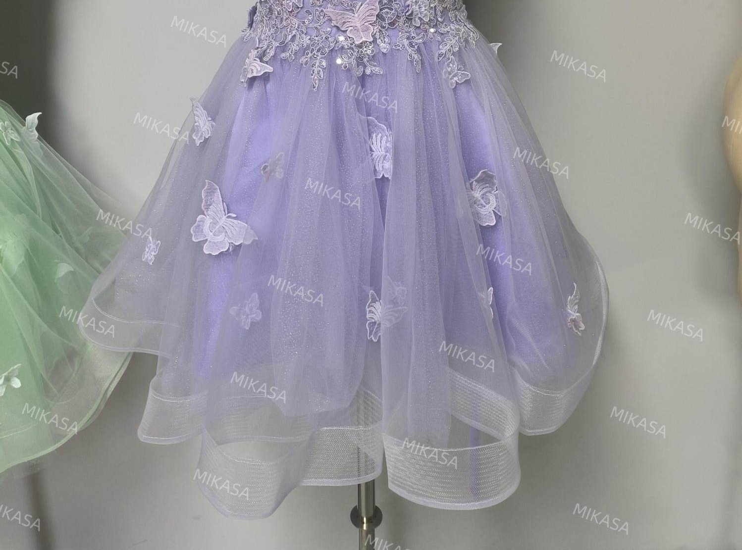 Váy Dự Tiệc dáng chữ A Hai Dây Cổ Yếm Đính Ren, Kim Sa Lấp Lánh Màu Xanh Mint, Tím, Trắng, Xám... chi tiết 11