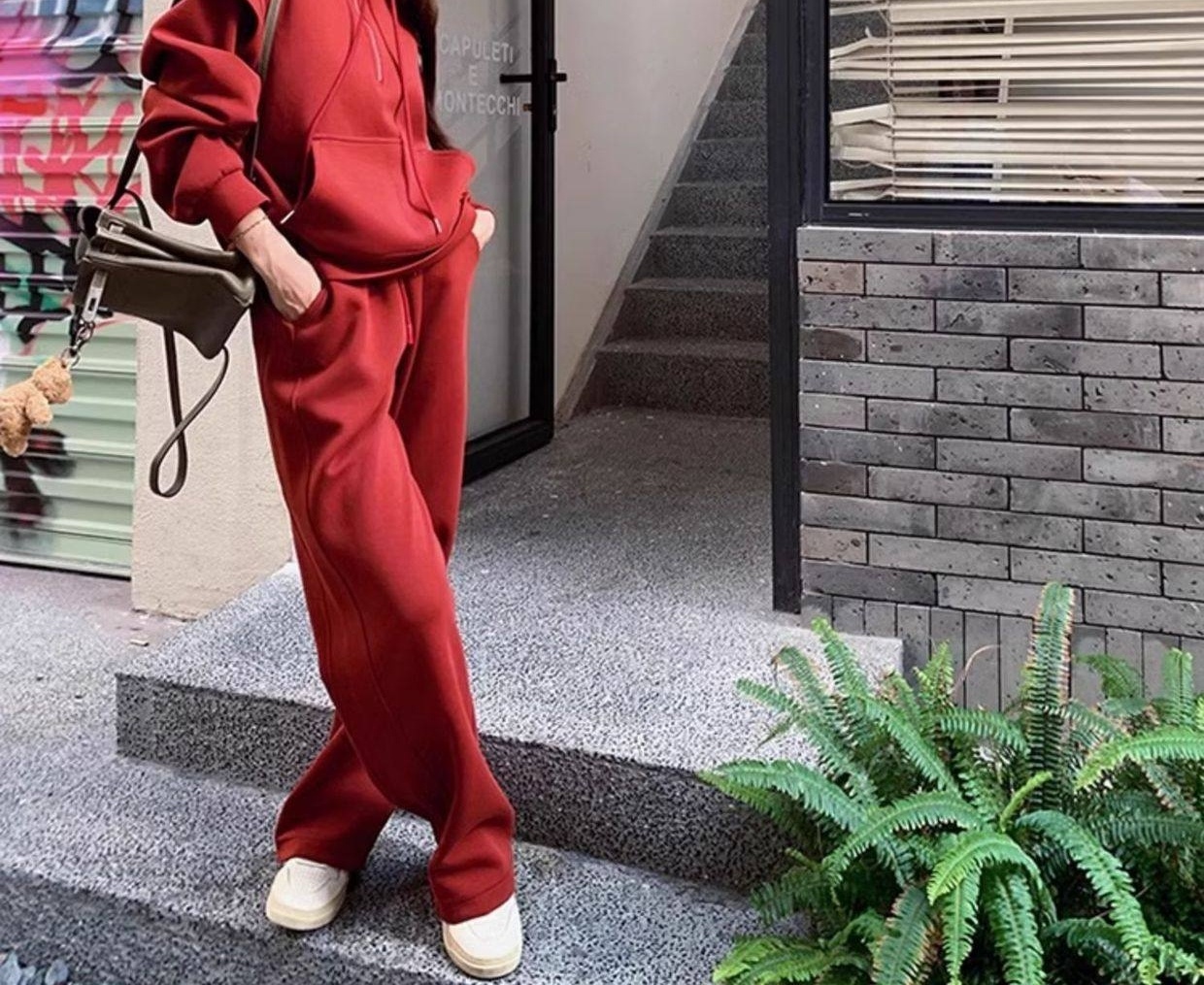 Bộ Đồ Nữ Thu Đông Áo Hoodie Quần Ống Rộng Phong Cách Hàn Quốc Màu Đỏ chi tiết 10