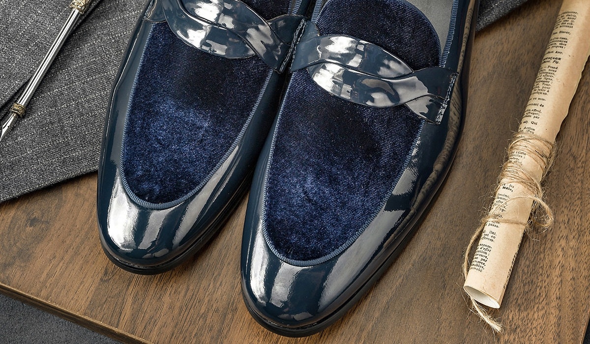 Giày Lười Nam Da Bóng Nỉ Chiều Cao Đế Khoảng 2cm Màu Xanh Navy