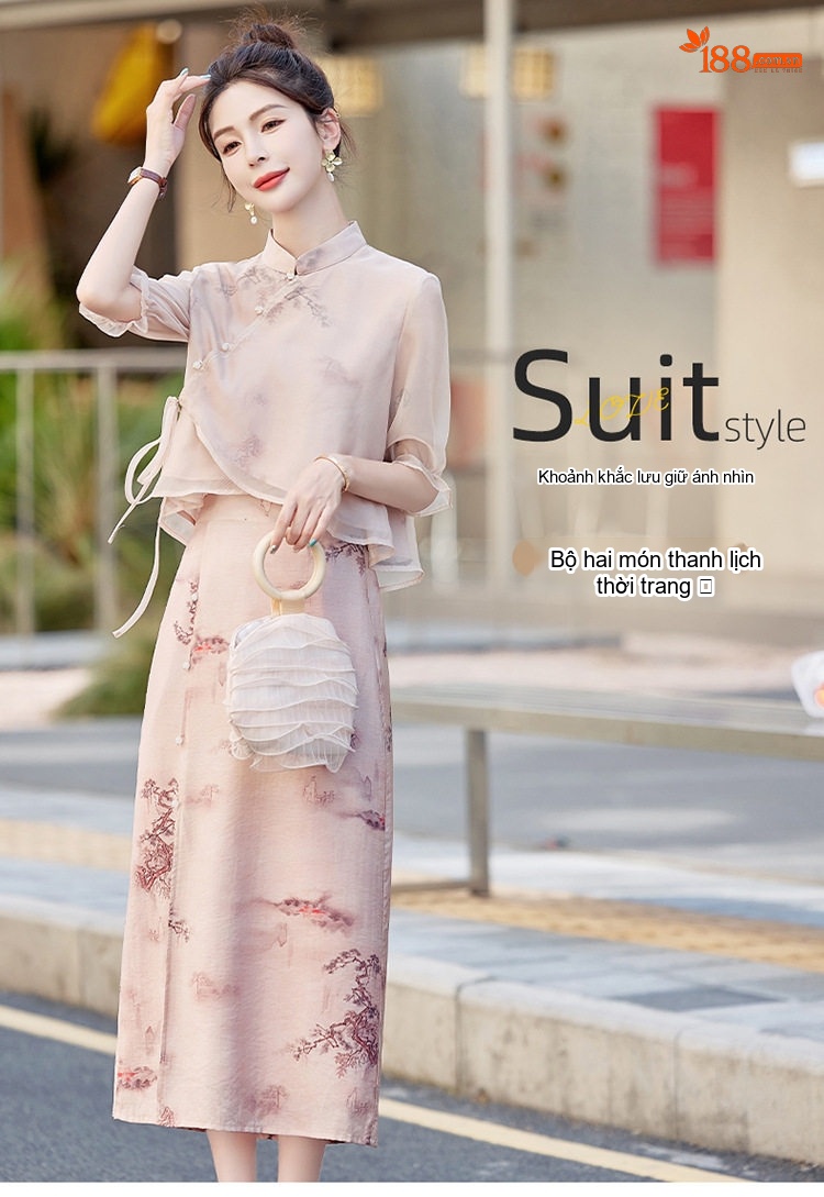 Set Áo Kiểu Cổ Tàu Tay Lỡ và Chân Váy Dài Xẻ Tà Họa Tiết Phong Cách Trung Hoa Màu Kem chi tiết 1