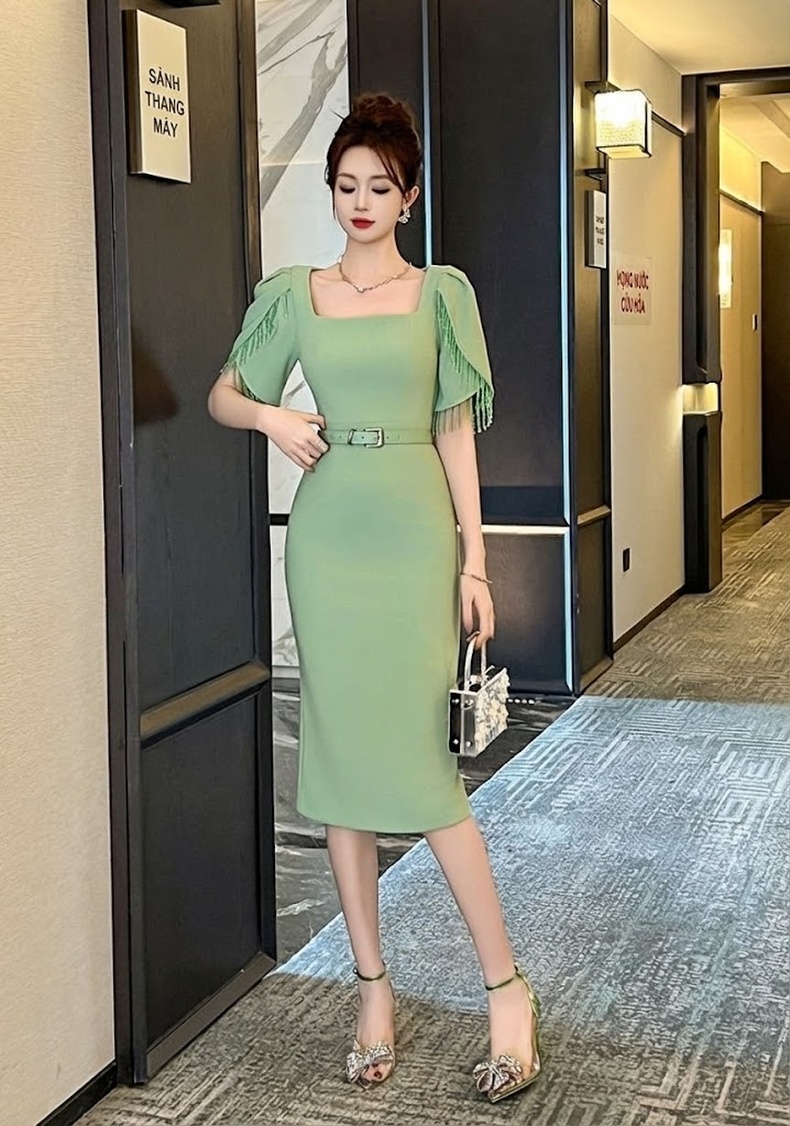 Váy Đầm Dự Tiệc Nữ Thiết Kế Pháp Tay Ngắn Ôm Dáng Đuôi Cá Tua Rua Màu Xanh, Hồng chi tiết 18