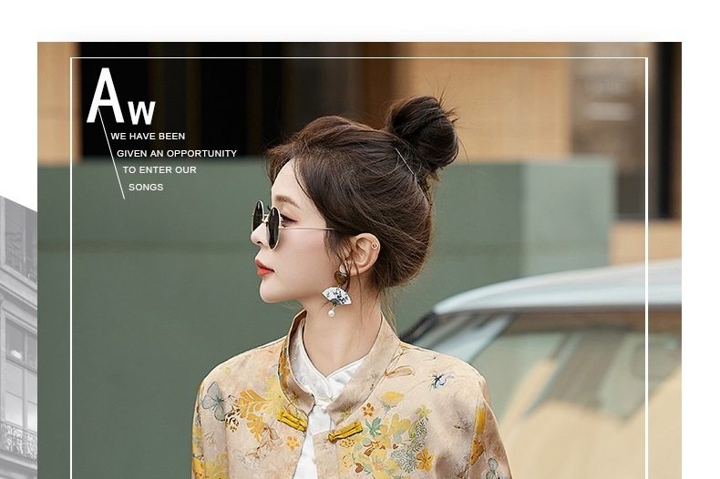 Áo Khoác Nữ Phong Cách Trung Hoa Thêu Hoa Văn Họa Tiết Tay Lỡ Cổ Tàu Màu Be chi tiết 4