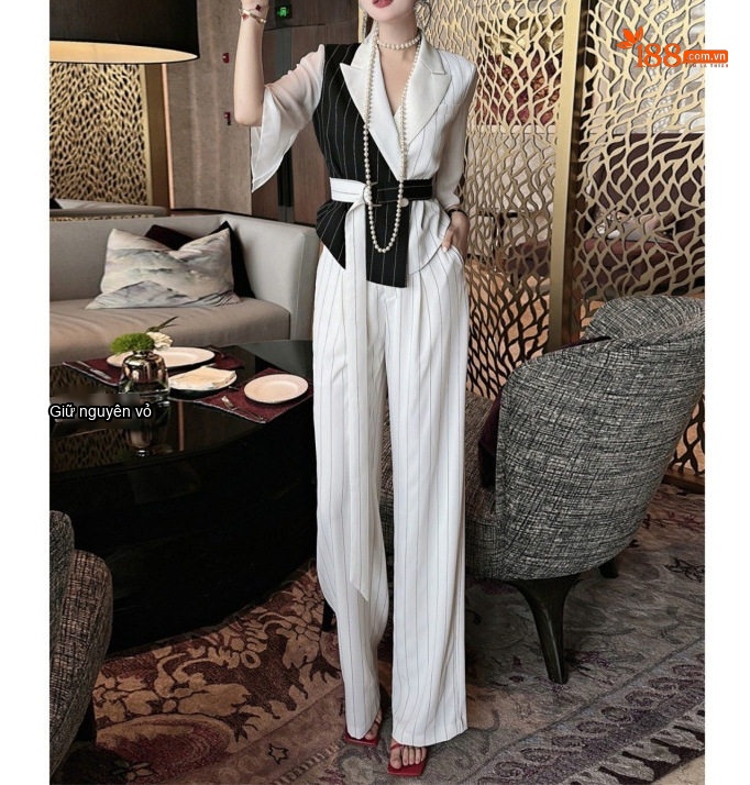 Set Bộ Blazer Tay Lửng Thiết Kế Kèm Quần Ống Rộng Sọc Đen Trắng Nữ chi tiết 2