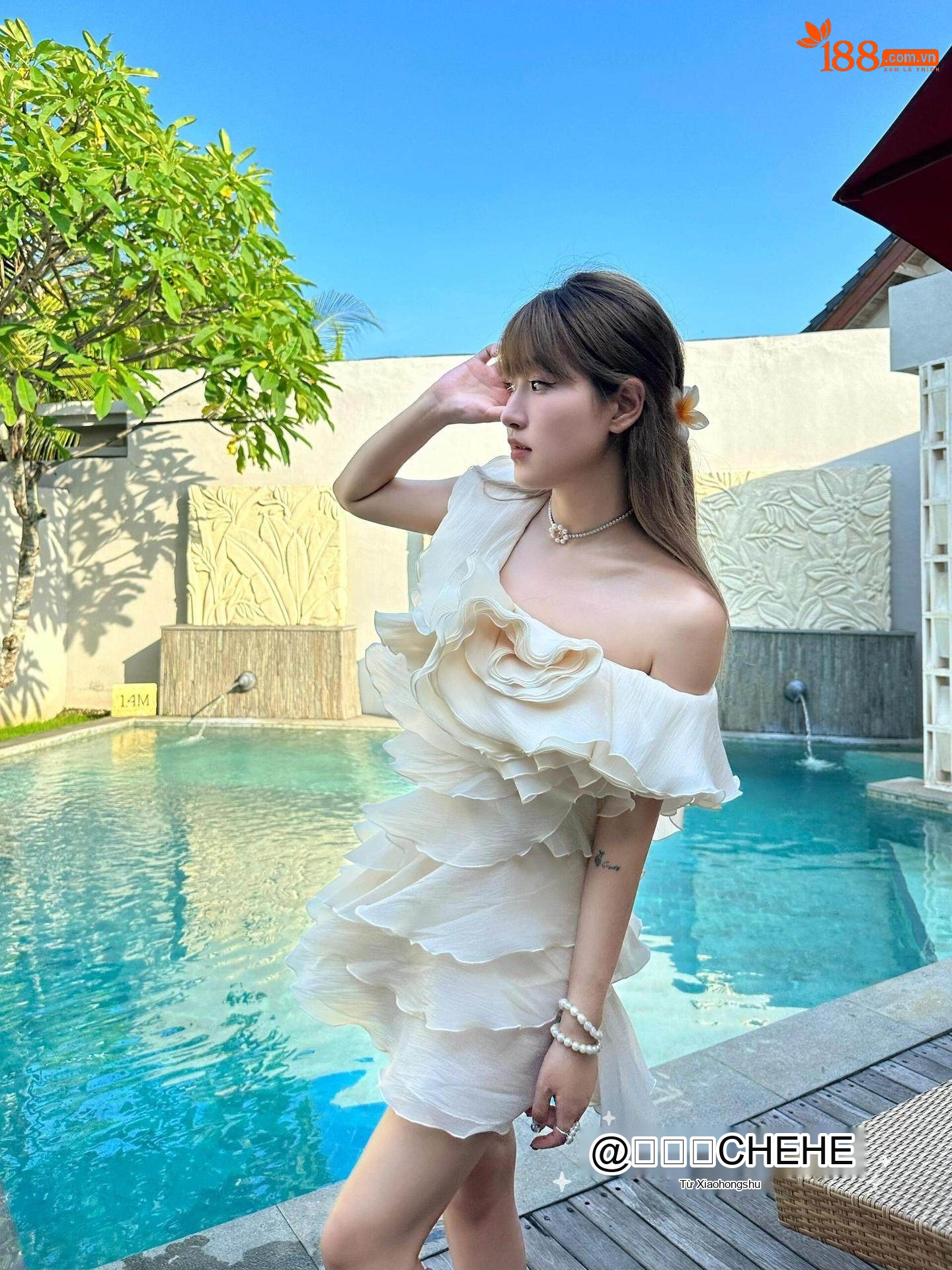 Váy Ngắn Nữ Hở Vai Bèo Nhún Hoa 3D Phong Cách Tiểu Thư Màu Trắng, Hồng chi tiết 9