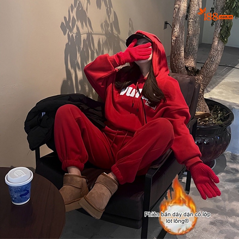 Bộ Đồ Nữ Vải Nhung Dài Tay Có Mũ Trùm Đầu Lót Lông Phong Cách Tiểu Thư Màu Đỏ chi tiết 1
