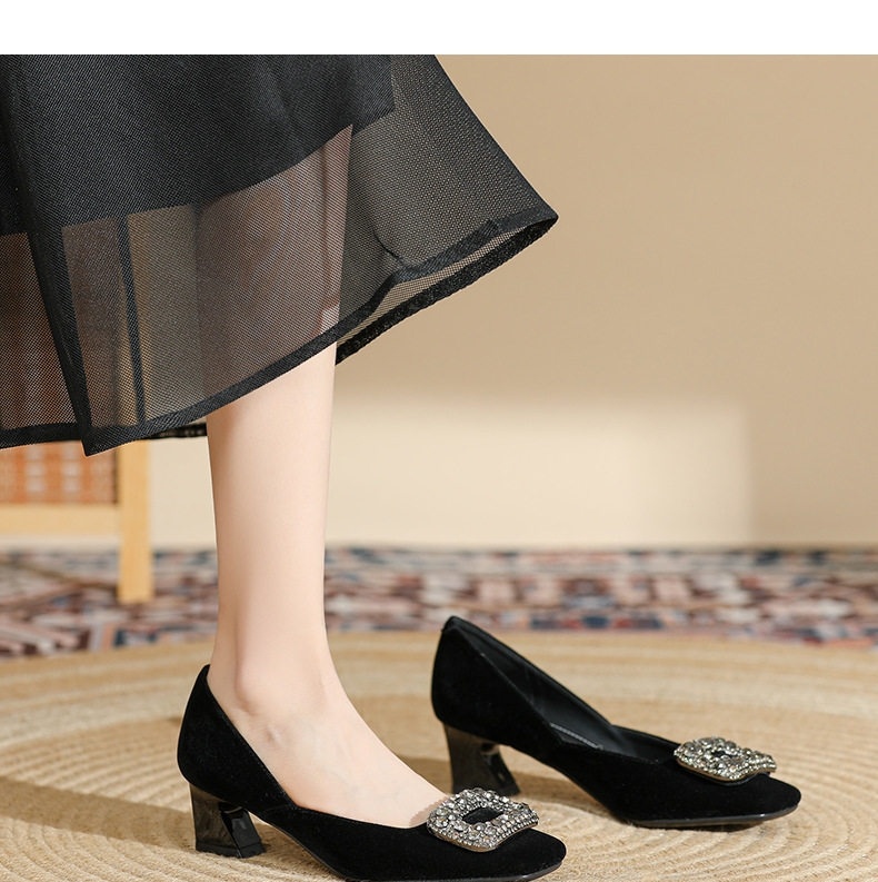 Giày Cao Gót Nữ Gót Vuông Nỉ Chiều Cao Đế Khoảng 5cm Khóa Vuông Đính Đá Màu Đen, Nâu chi tiết 8