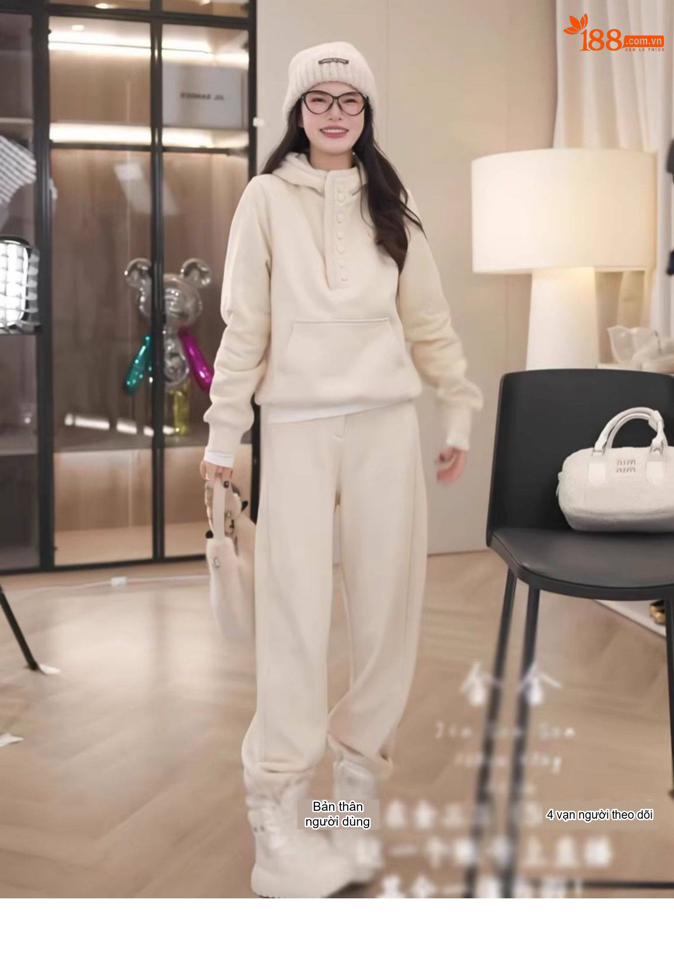 Bộ Đồ Nữ Áo Hoodie Quần Dài Thể Thao Dáng Rộng Lót Lông Màu Kem chi tiết 3