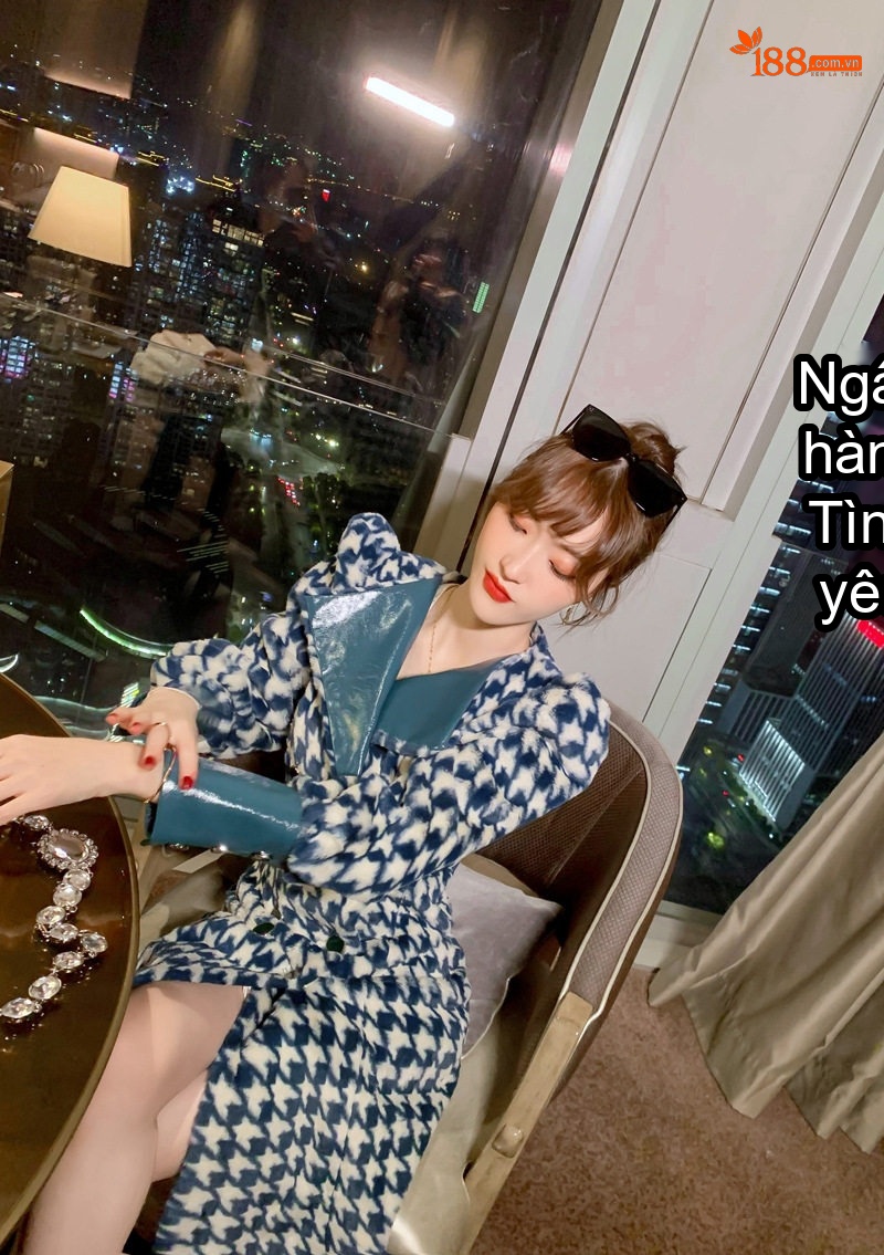 Áo Khoác Dạ Nữ Dáng Dài Họa Tiết Houndstooth Tay Bồng Phối Da Màu Xanh chi tiết 21