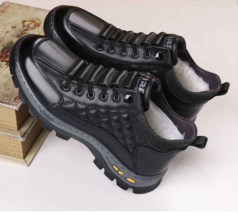 Giày Boot Nam Cao Cổ Lót Lông Cừu Giữ Ấm Chiều Cao Đế Khoảng 4cm Màu Đen chi tiết 6