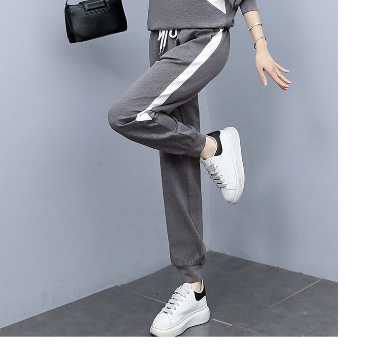 Bộ Đồ Nữ Thu Đông Áo Hoodie Quần Jogger Bo Gấu Phong Cách Thời Trang Trẻ Trung Màu Đen, Xám, Trắng chi tiết 23