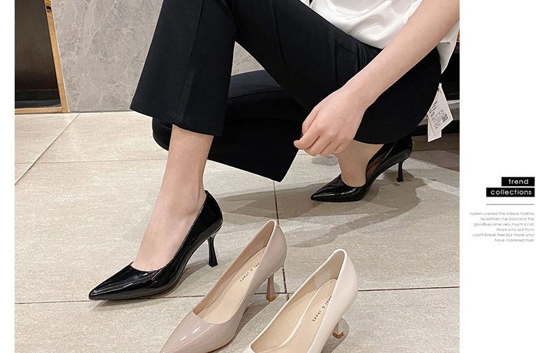 Giày Cao Gót Nữ Mũi Nhọn Da Bóng Chiều Cao Đế Khoảng 5cm Màu Đen, Kem chi tiết 8
