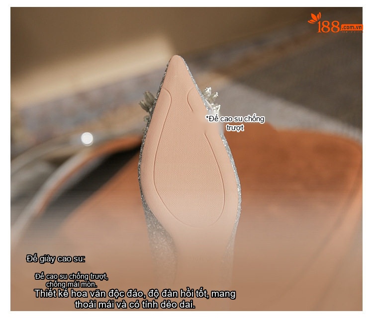 Giày Cao Gót Nữ Mũi Nhọn Đính Đá Chiều Cao Đế 6cm Màu Bạc chi tiết 10