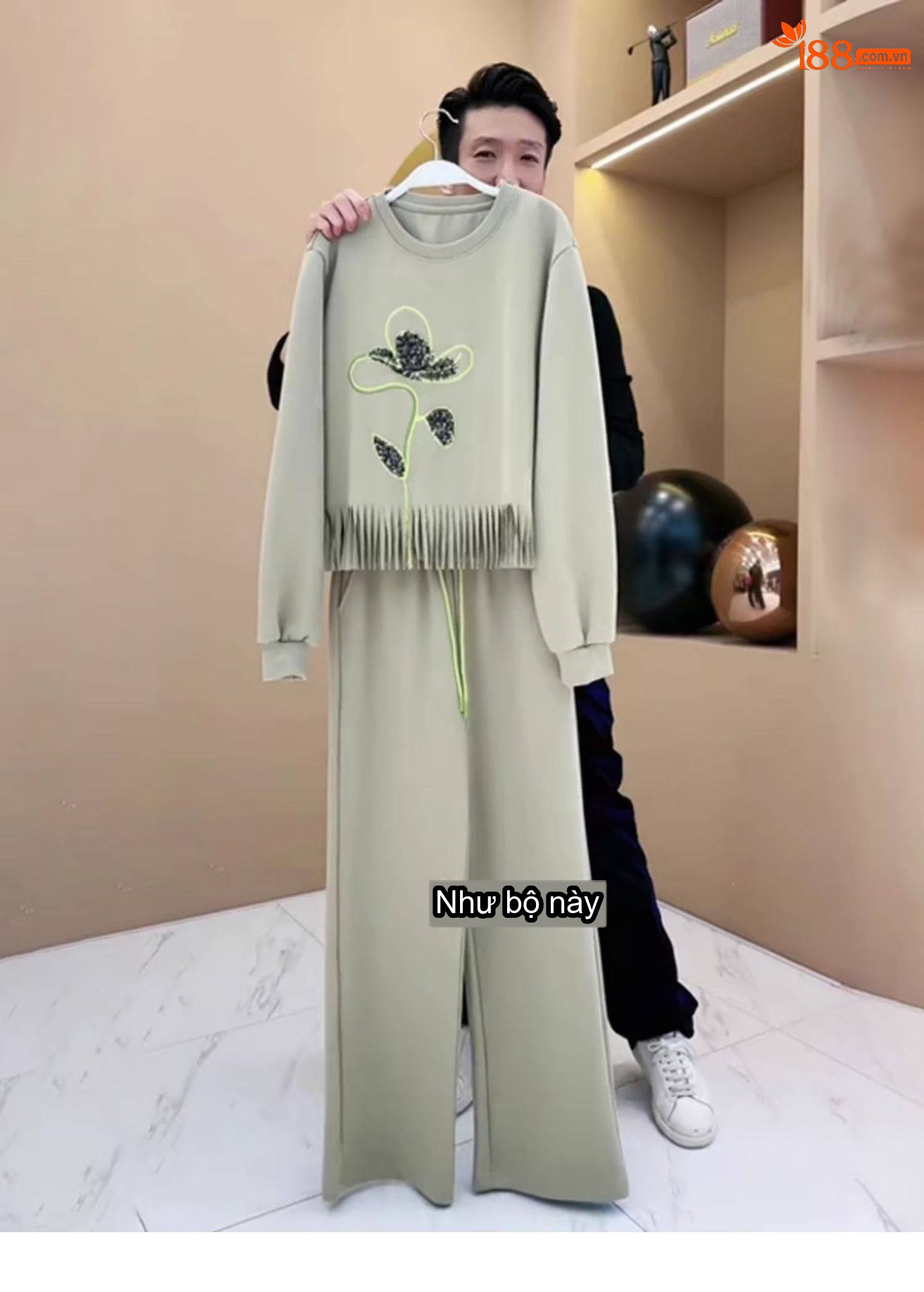 Bộ đồ thể thao nữ dài tay cổ tròn thêu hoa phong cách trẻ trung chi tiết 5