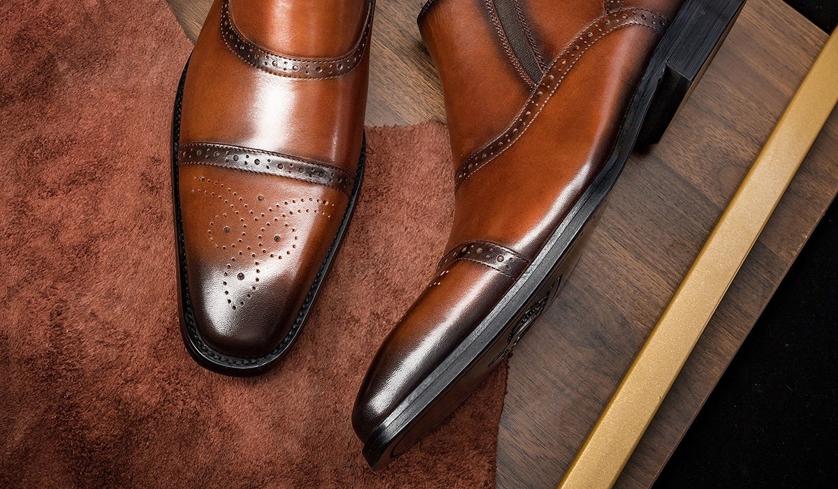 Chelsea Boots Nam Da Bò Cao Cổ Họa Tiết Chiều Cao Đế Khoảng 3cm Màu Đen, Nâu