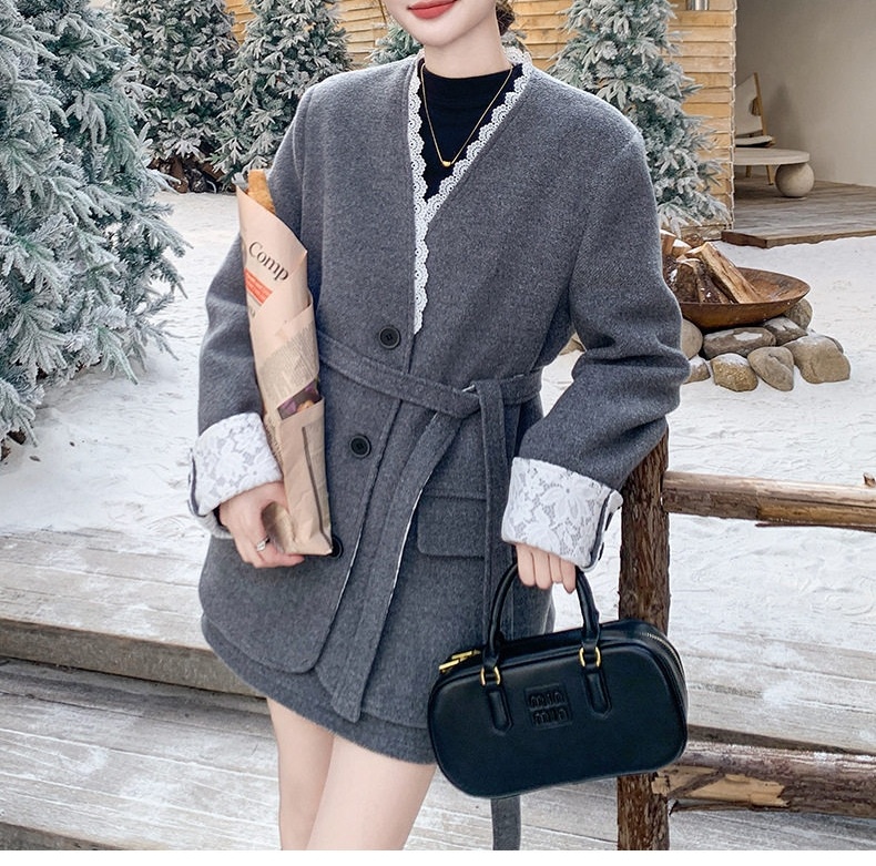 Bộ Áo Blazer Quần Short Nữ Vải Lông Cừu Phong Cách Tiểu Thư Hàn Quốc Lót Lông Vũ Dày Dặn Màu Xám chi tiết 2