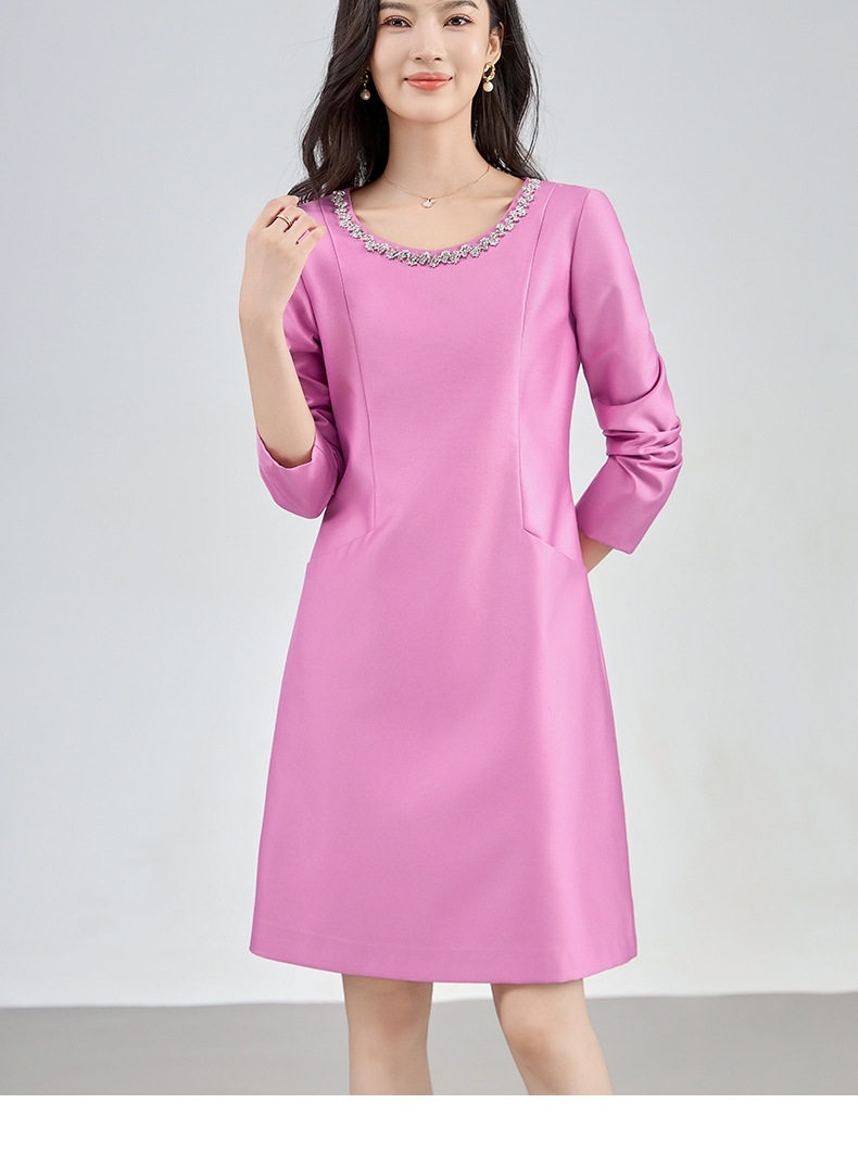 Váy Liền Thân Nữ Tiểu Thư Cổ Điển Chiết Eo Đính Hạt Màu Trắng Kem, Đen, Hồng chi tiết 4