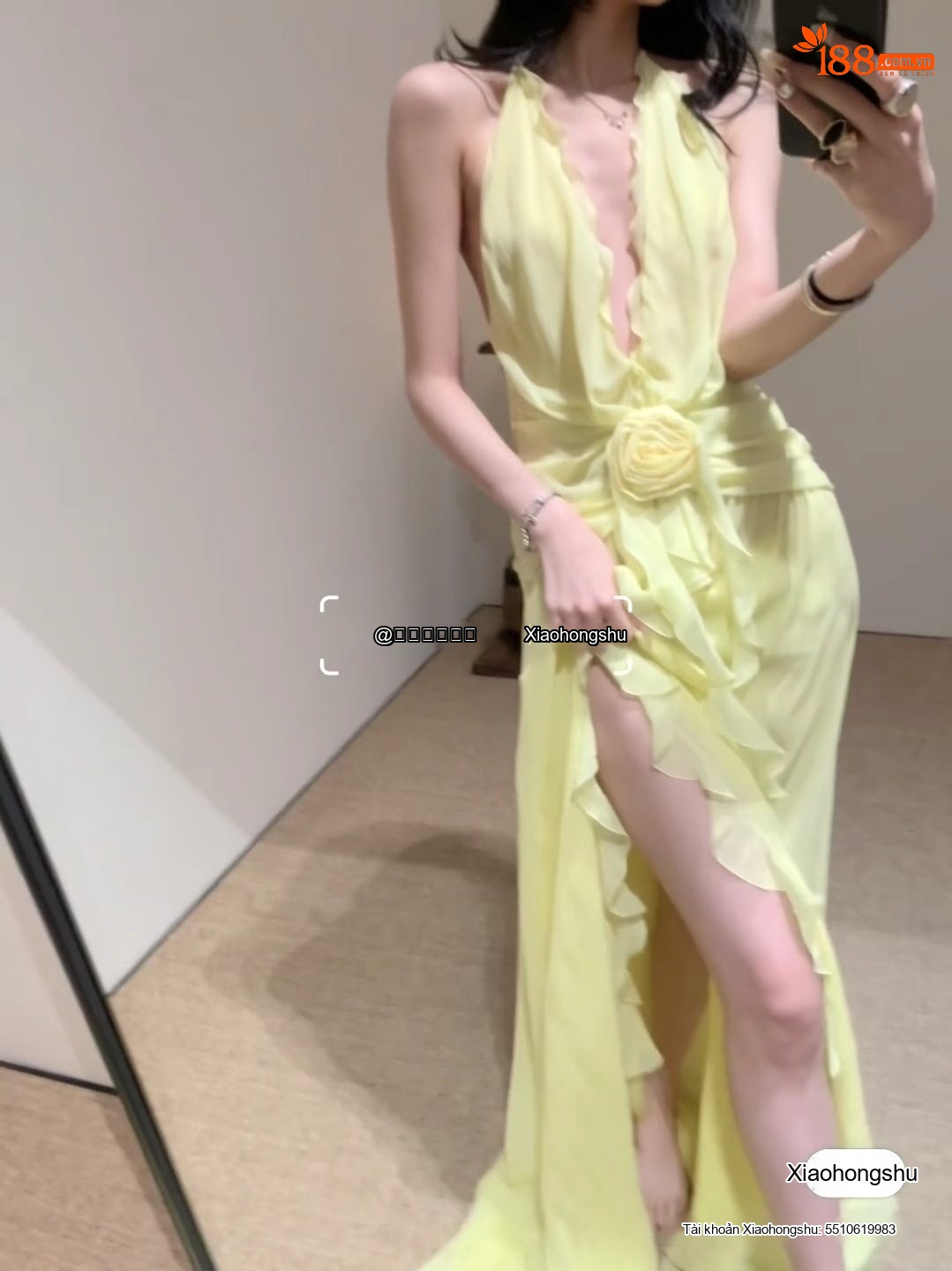 Váy Dài Nữ Hở Lưng Cổ Yếm Bèo Nhún Trang Trí Hoa 3D Phong Cách Pháp Màu Trắng chi tiết 20