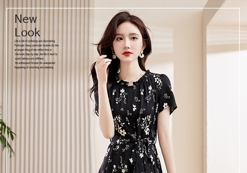 Váy Xòe Nữ Cổ Tròn Tay Ngắn Họa Tiết Hoa Nhí Thắt Eo Thanh Lịch Màu Trắng Kem, Đen chi tiết 1