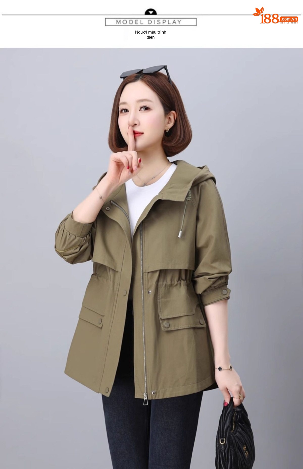 Áo Khoác Gió Nữ Dáng Ngắn Có Mũ Trùm Đầu Dây Rút Màu Xanh Olive chi tiết 8