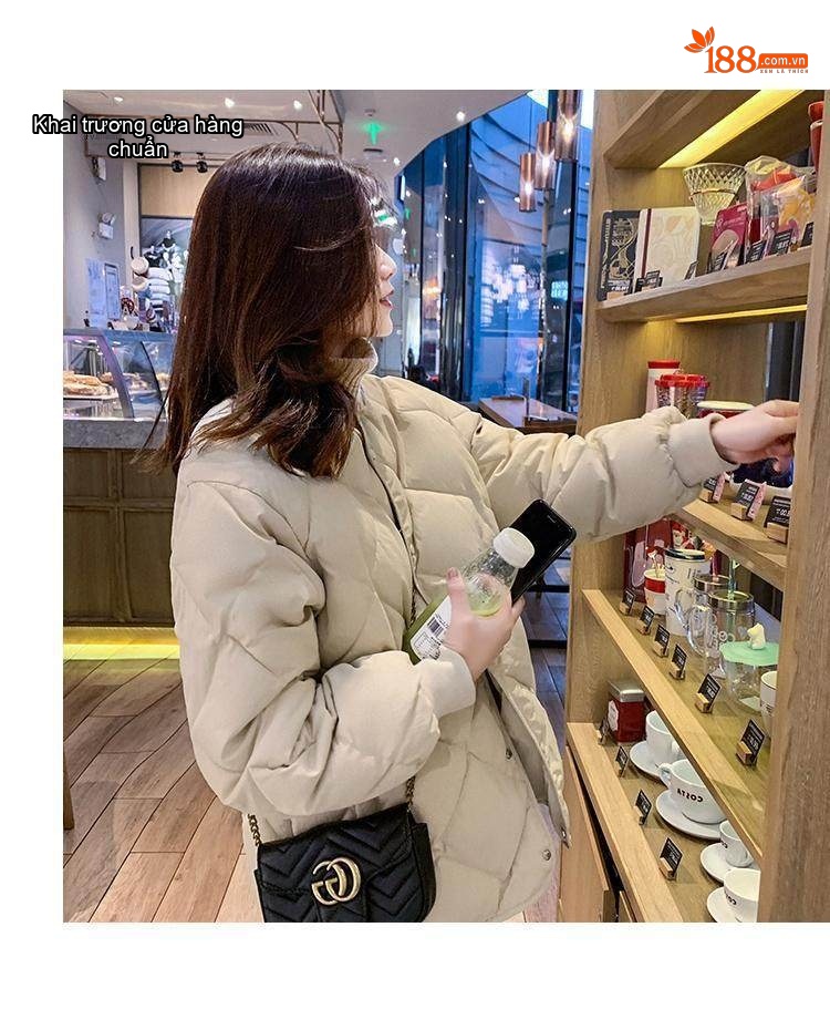 Áo Khoác Phao Nữ Cotton Trám Ô Thiết Kế Nhẹ Ngắn Tay Dáng Bomber Màu Be, Đen chi tiết 7
