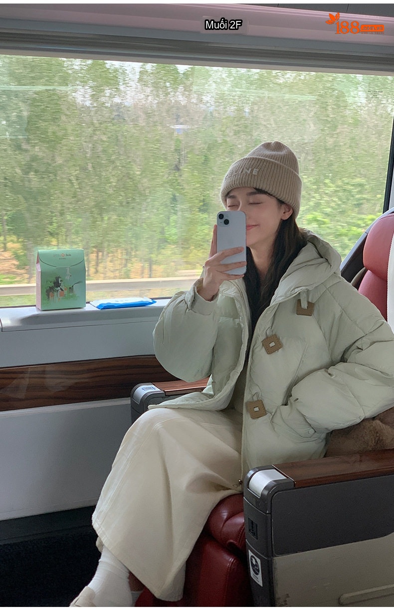 Áo Khoác Phao Nữ Ngắn Tay Dáng Rộng Có Mũ Trùm Đầu Thiết Kế Khóa Gài Màu Trắng Kem, Đen, Hồng, Cam chi tiết 23